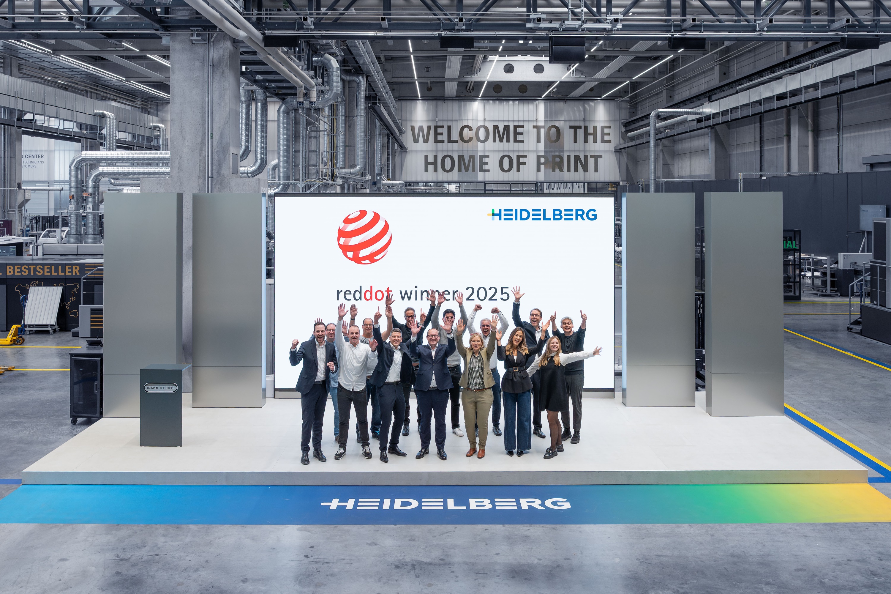 El diseño se une a la impresión: HEIDELBERG gana el premio Red Dot por el centro de experiencia para clientes Home of Print